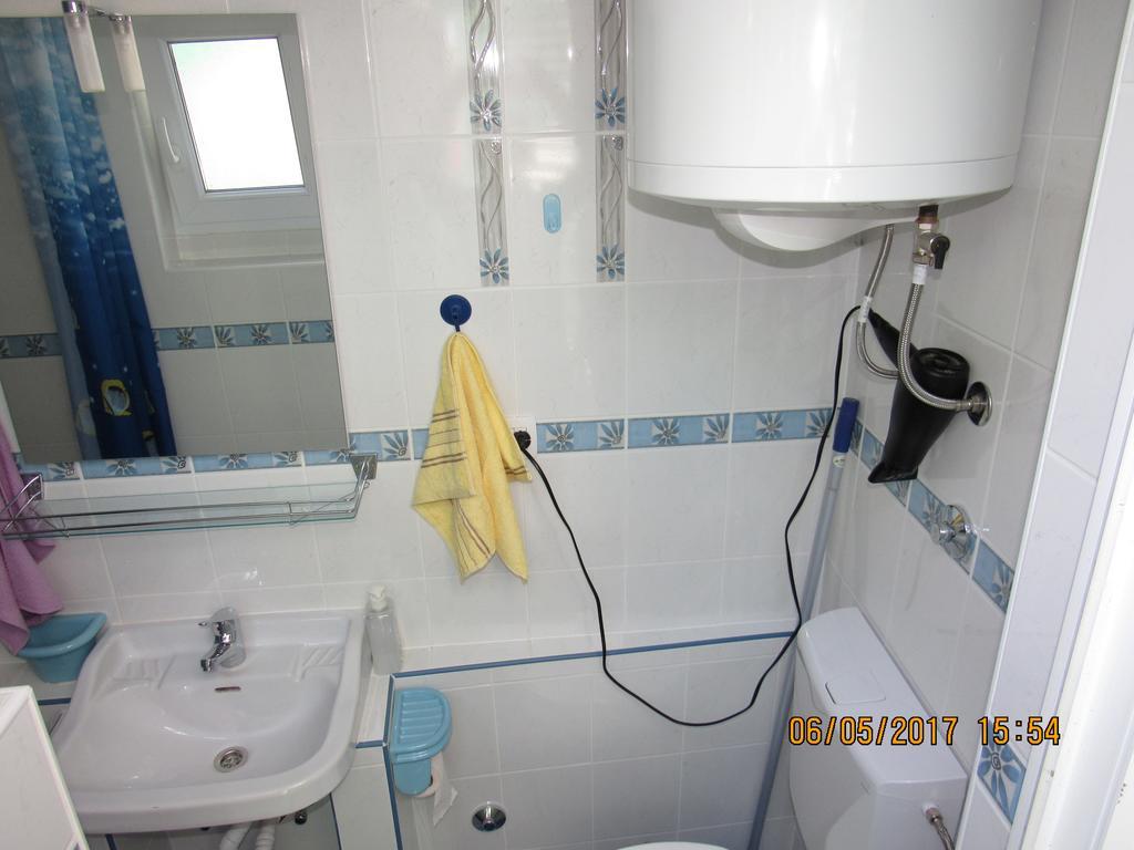 Guest House Vanessa Supetar Dış mekan fotoğraf