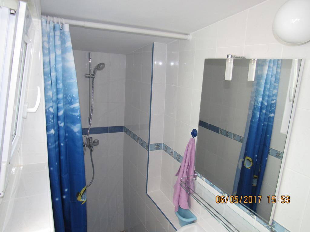 Guest House Vanessa Supetar Dış mekan fotoğraf