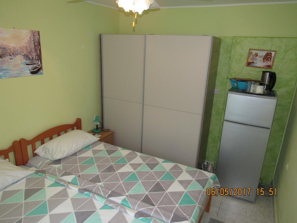 Guest House Vanessa Supetar Dış mekan fotoğraf