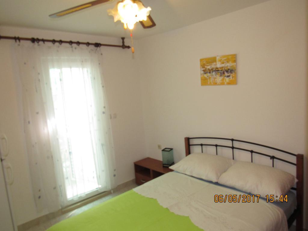 Guest House Vanessa Supetar Dış mekan fotoğraf