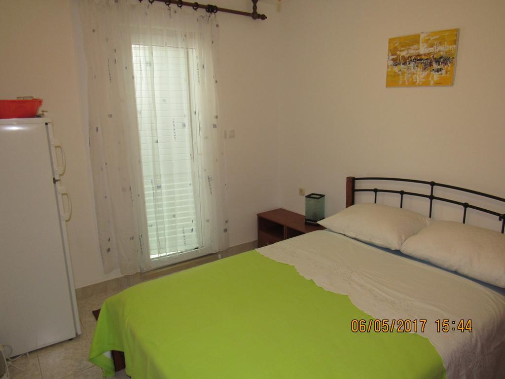 Guest House Vanessa Supetar Dış mekan fotoğraf