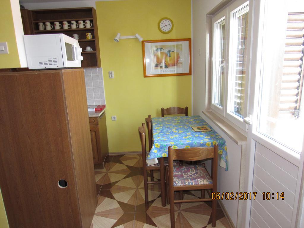 Guest House Vanessa Supetar Dış mekan fotoğraf